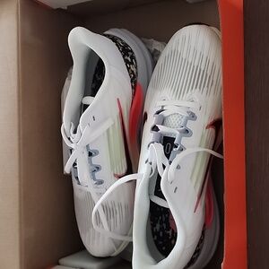 Nike air win flo NEW sneakers